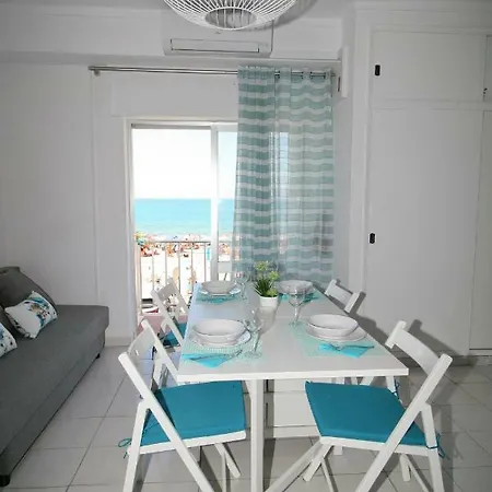 Cozy Front Beach Ii 아파트